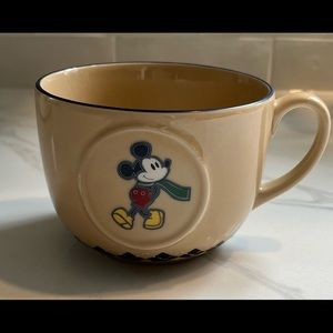 The Disney Store Mickey Mouse Collectible Ceramic Coffee Soup Mug Cup Thailand